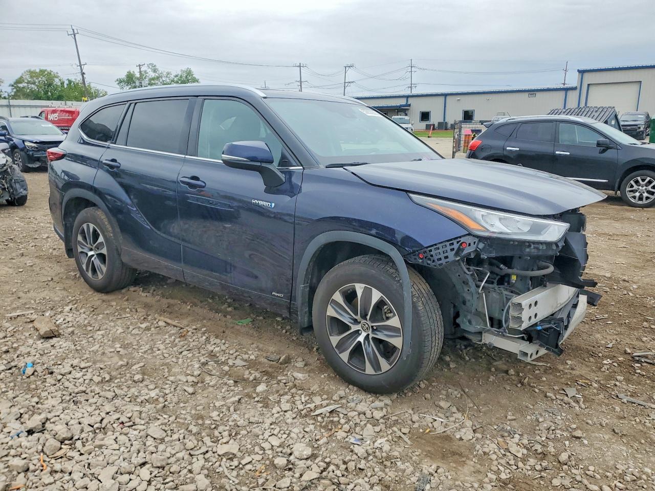 2020 Toyota Highlander Hybrid Xle - Image 4