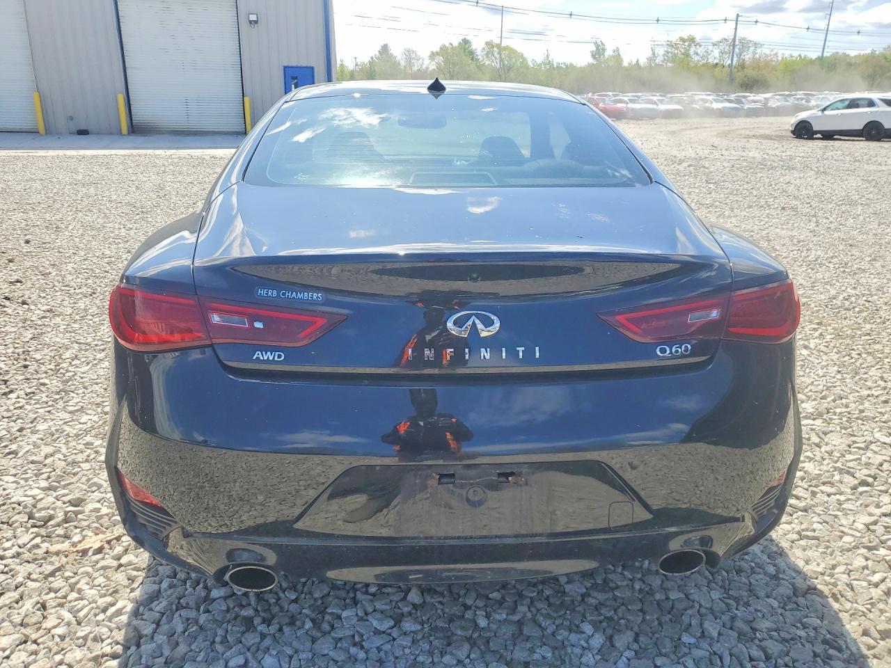 2017 Infiniti Q60 3.0T Premium - Фото 6