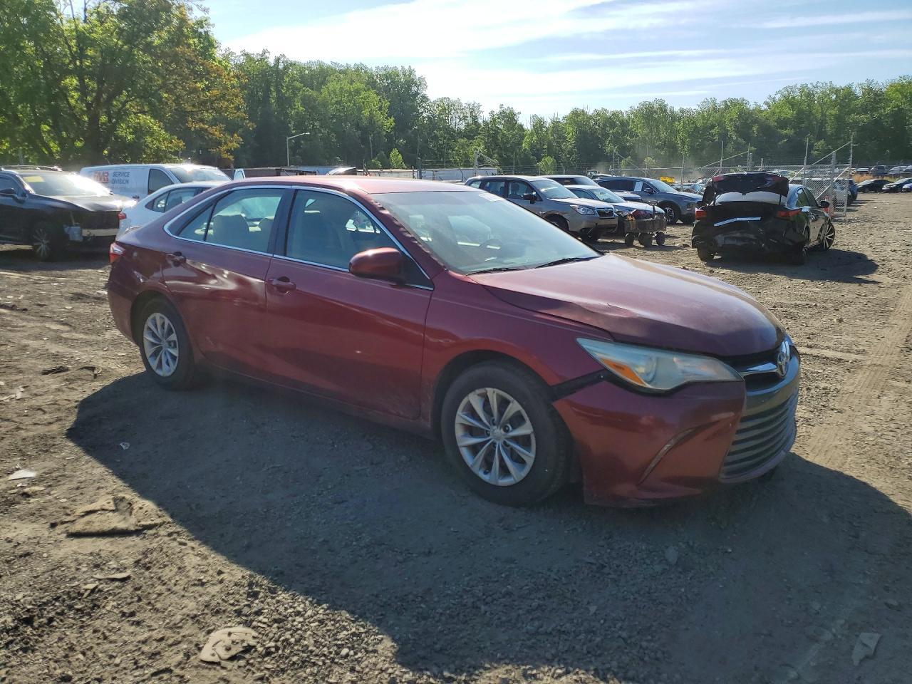 2015 Toyota Camry Hybrid Le - Фото 4