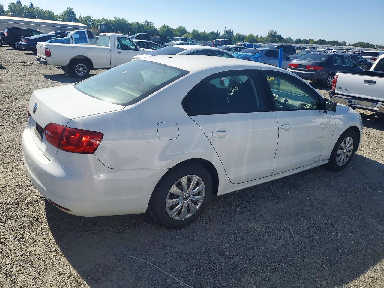 2014 Volkswagen Jetta Base - Фото 3