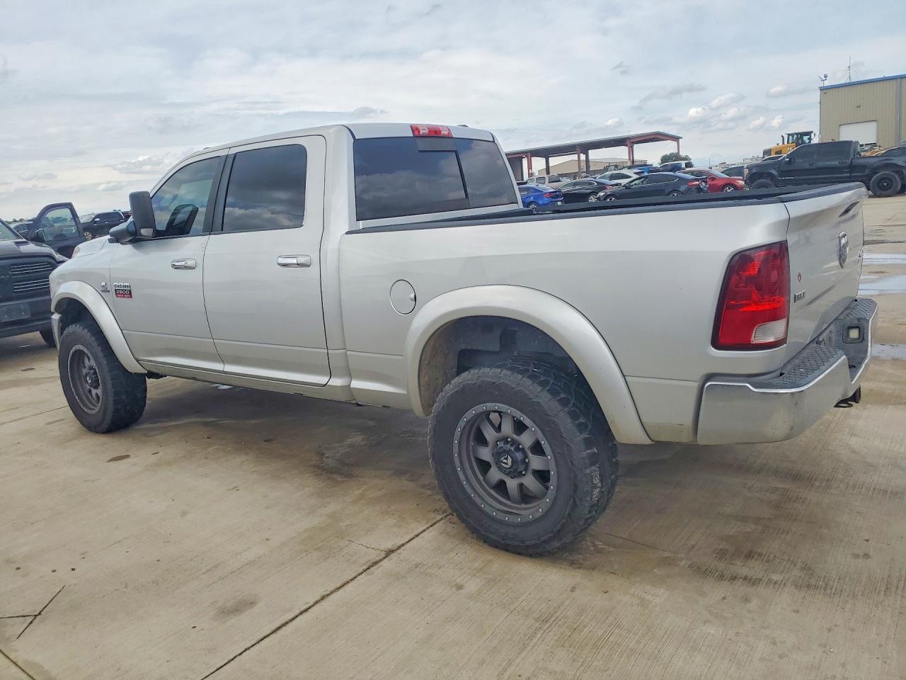 2011 Dodge Ram 2500 - Фото 2
