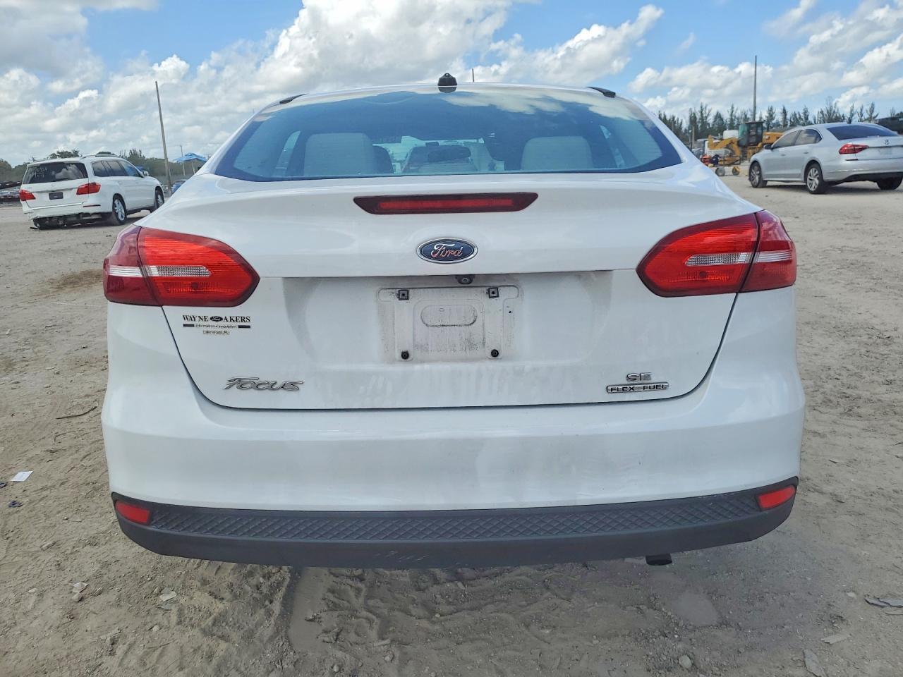 2016 Ford Focus Se - Фото 6