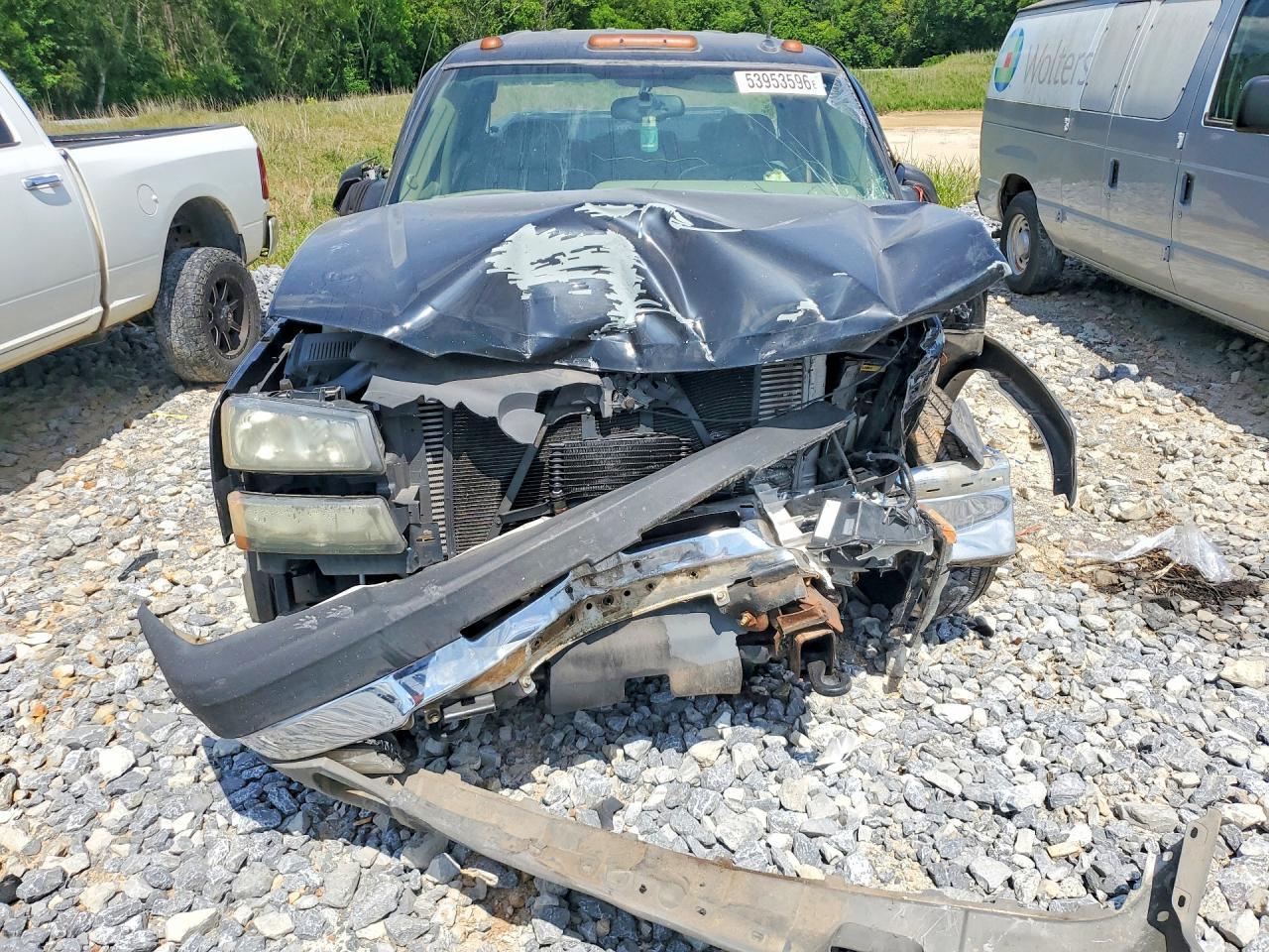 2004 Chevrolet Silverado K3500 - Image 5