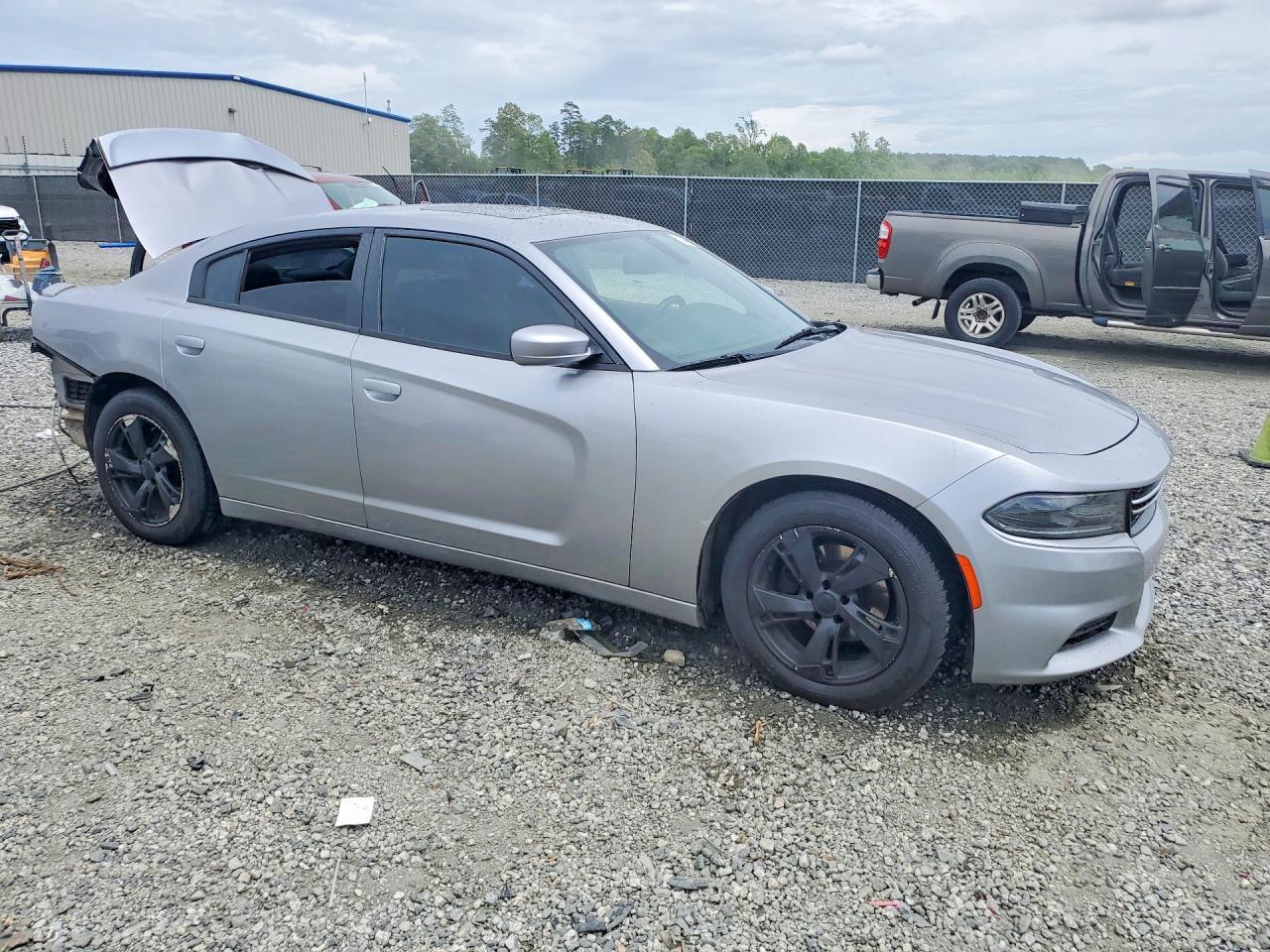 2015 Dodge Charger Se - Image 4