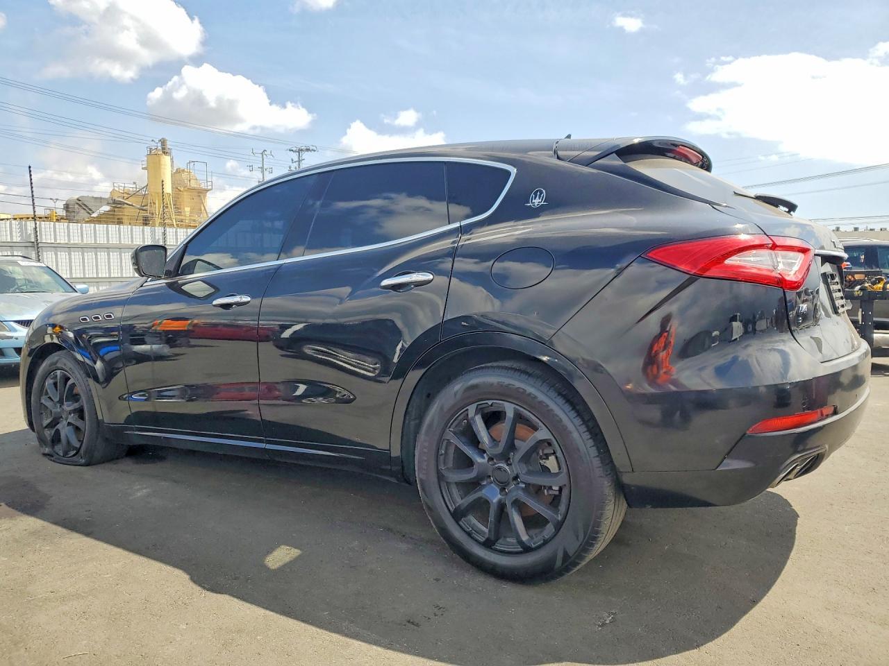 2019 Maserati Levante - Фото 2