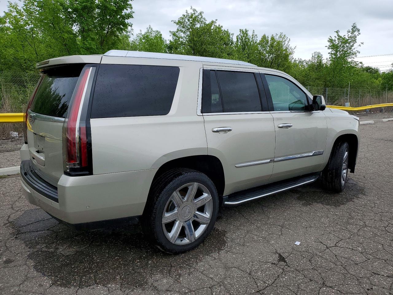 2017 Cadillac Escalade Luxury - Фото 3