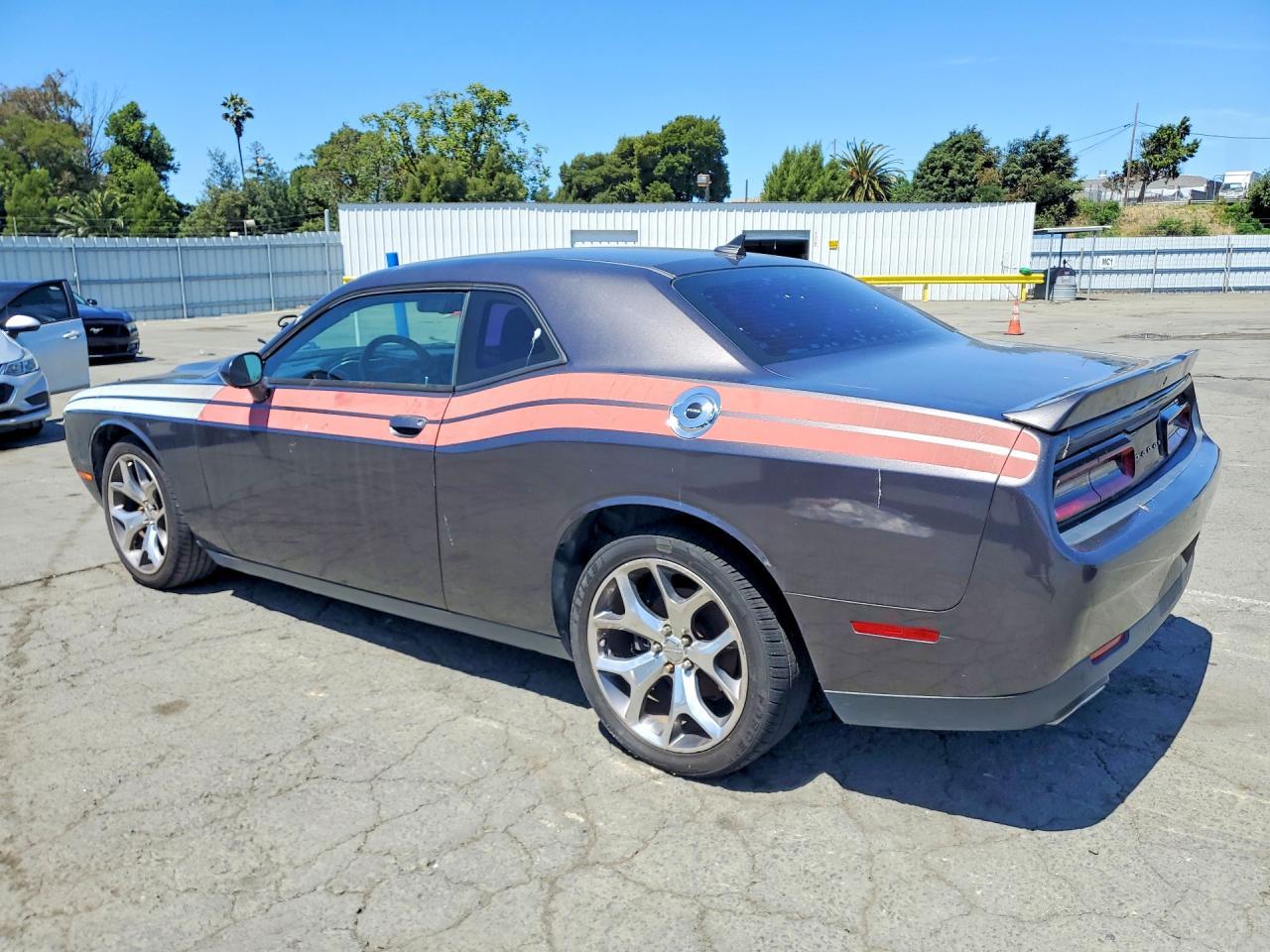 2016 Dodge Challenger - Image 2