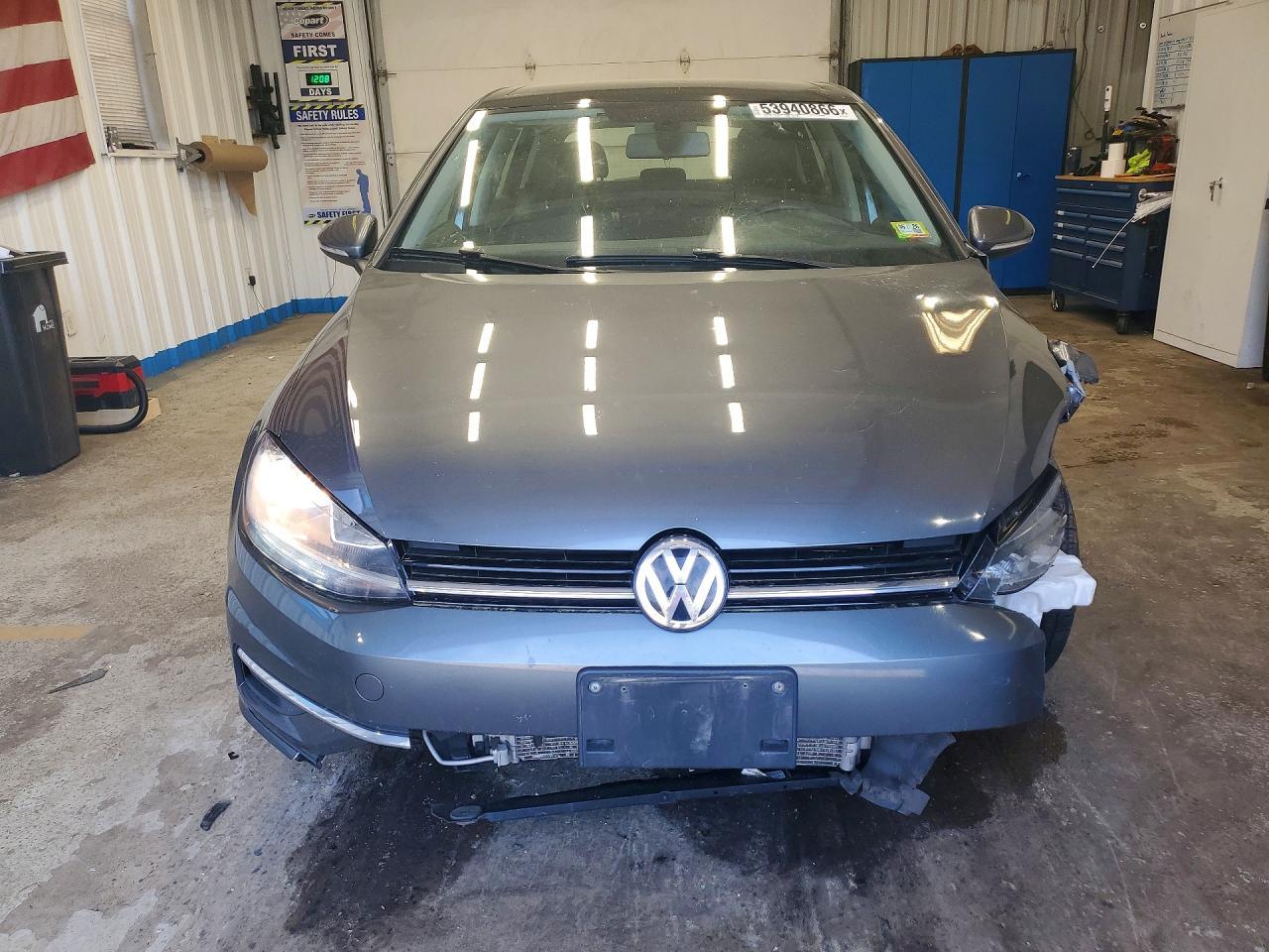 2021 Volkswagen Golf - Фото 5