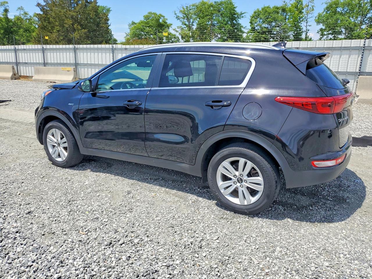 2018 Kia Sportage Lx - Image 2