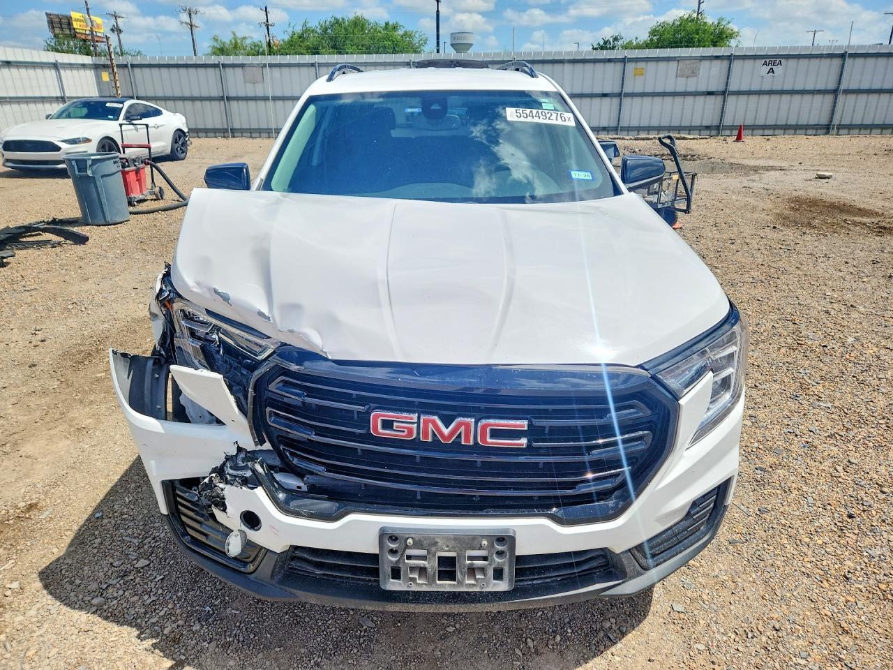 2024 GMC Terrain Sle - Image 5