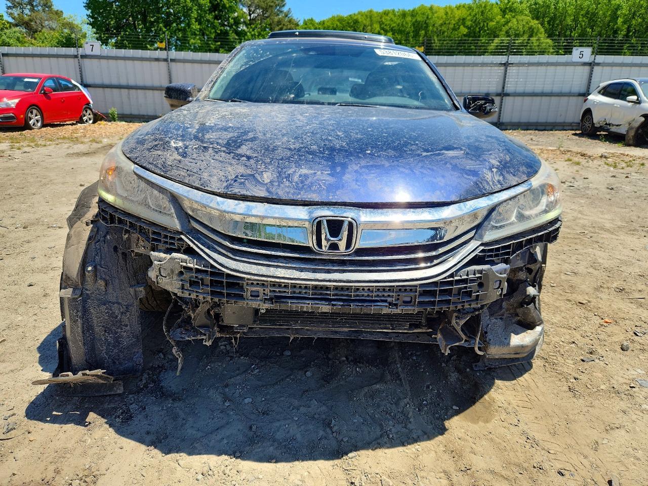 2017 Honda Accord 4D Ex - Фото 5