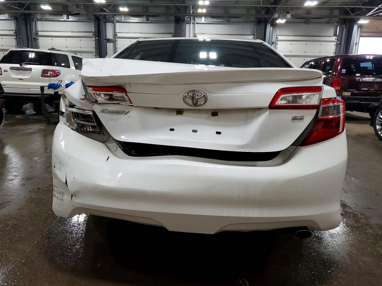 2014 Toyota Camry Se - Фото 6