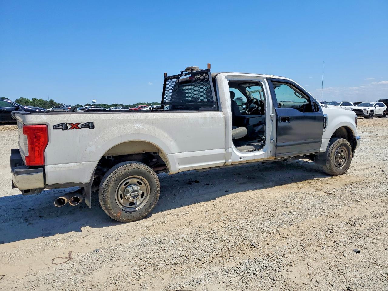 2019 Ford F250 Super Duty - Image 3