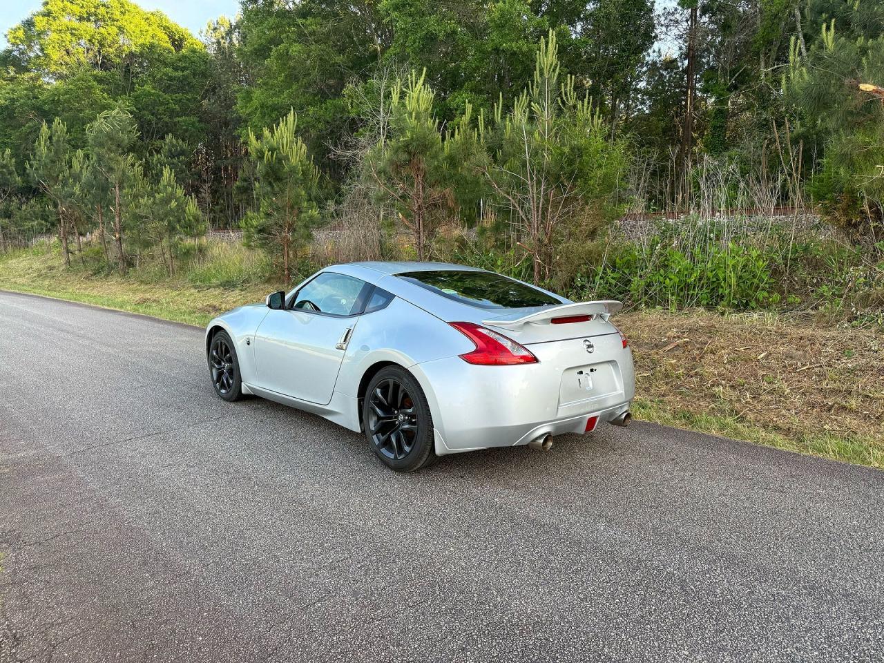 2016 Nissan 370Z Base - Image 3
