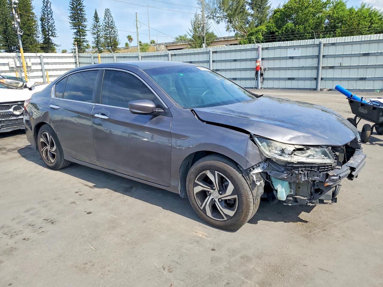 2017 Honda Accord Lx - Фото 4