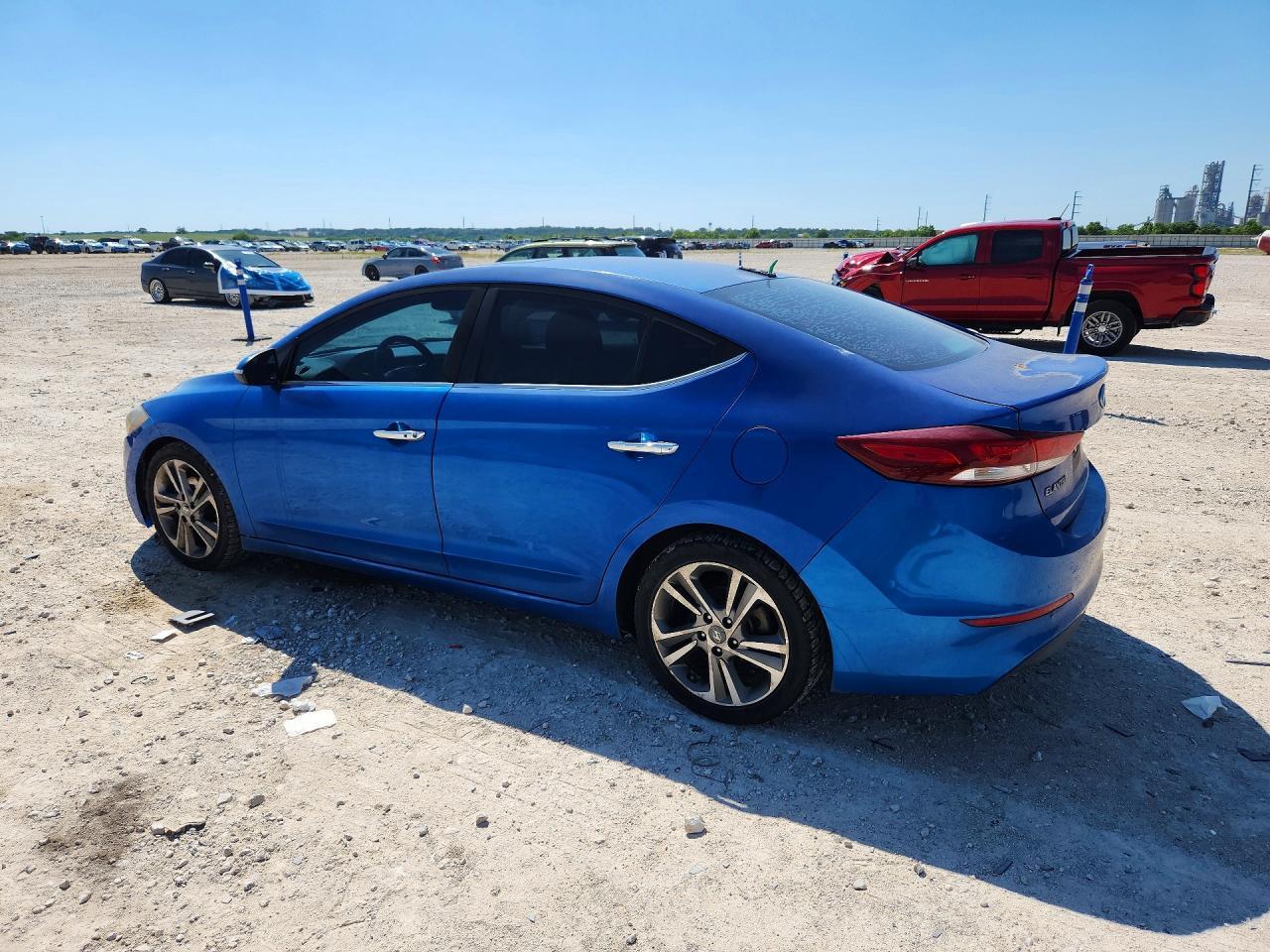 2017 Hyundai Elantra Limited - Image 2