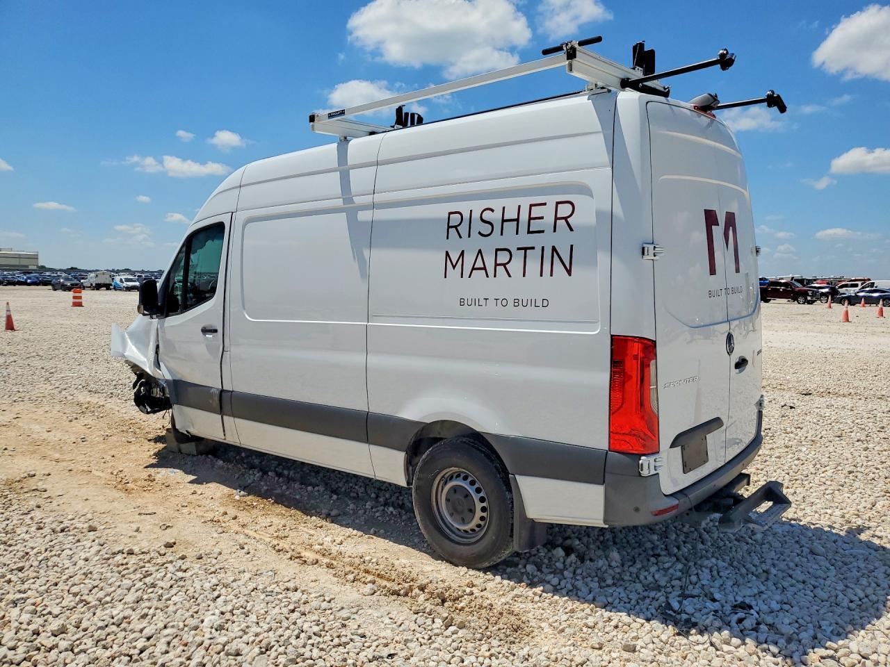 2023 Mercedes-Benz Sprinter 2500 - Фото 2