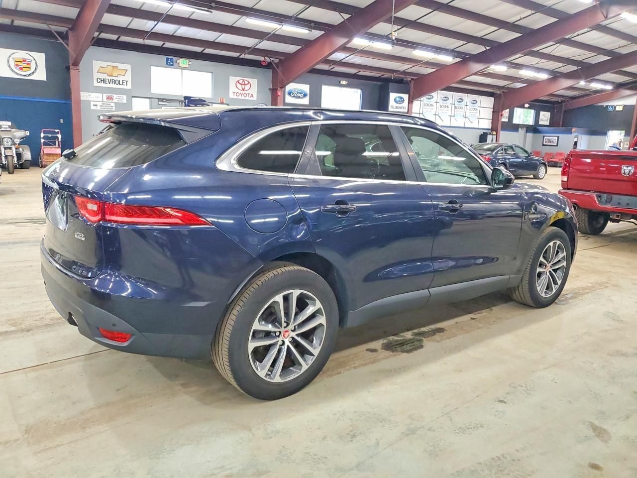 2019 Jaguar F-Pace Premium - Фото 3