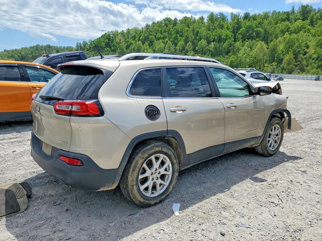 2014 Jeep Cherokee Latitude - Image 3