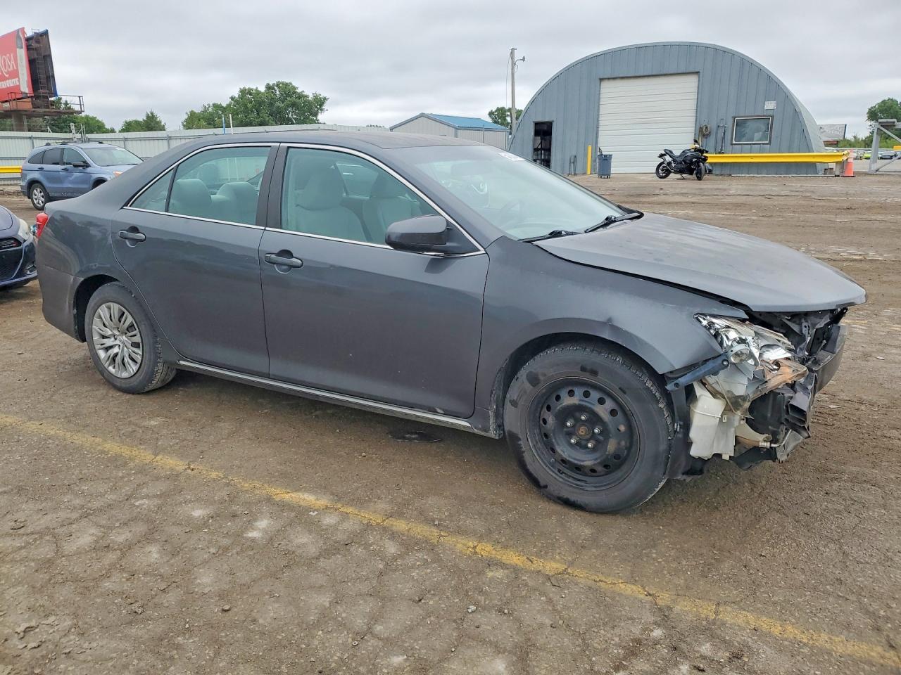 2012 Toyota Camry Le - Фото 4