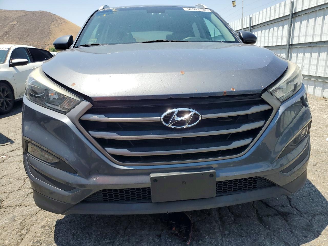 2016 Hyundai Tucson Se - Image 5