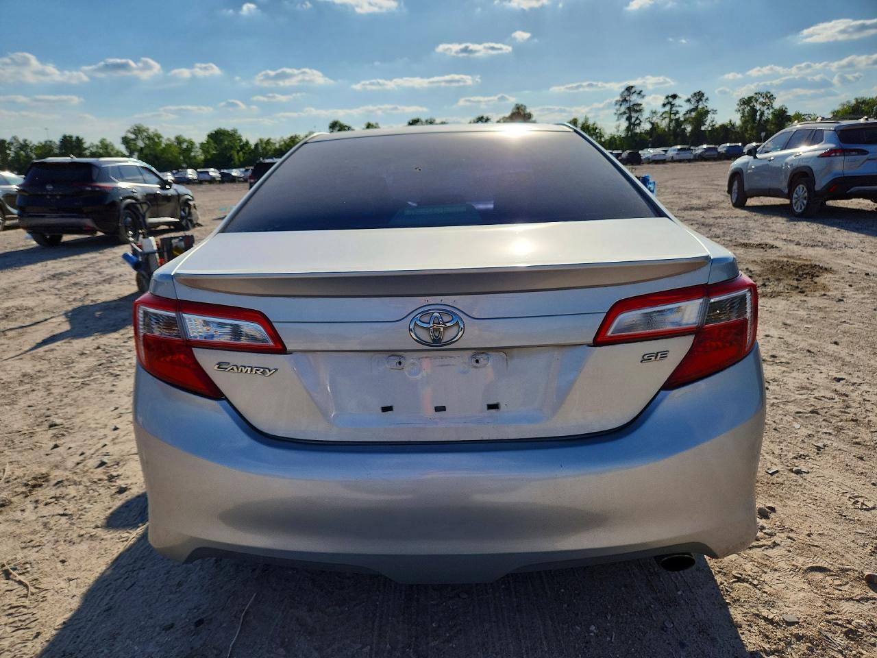 2013 Toyota Camry Se - Фото 6