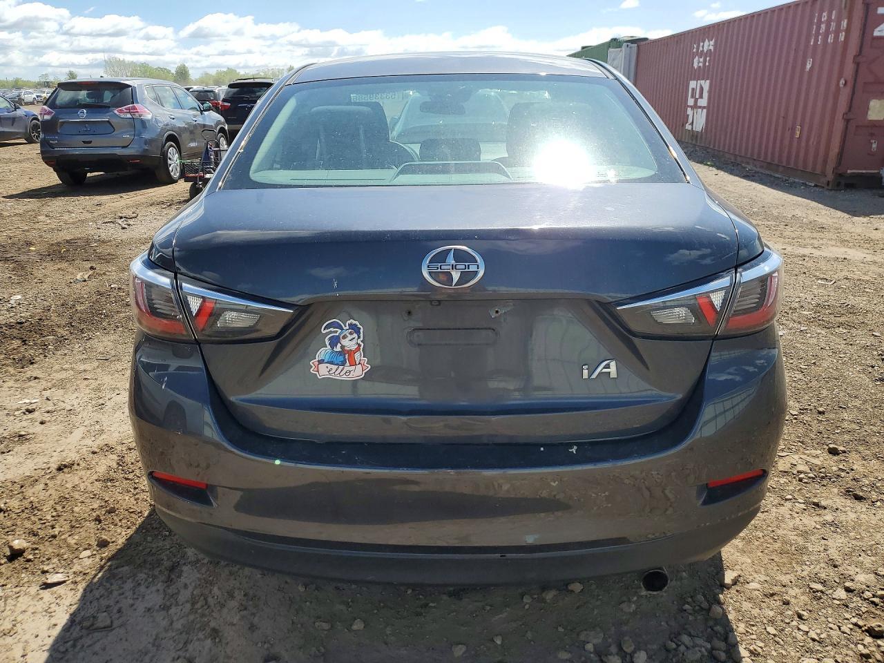 2016 Scion Ia - Фото 6