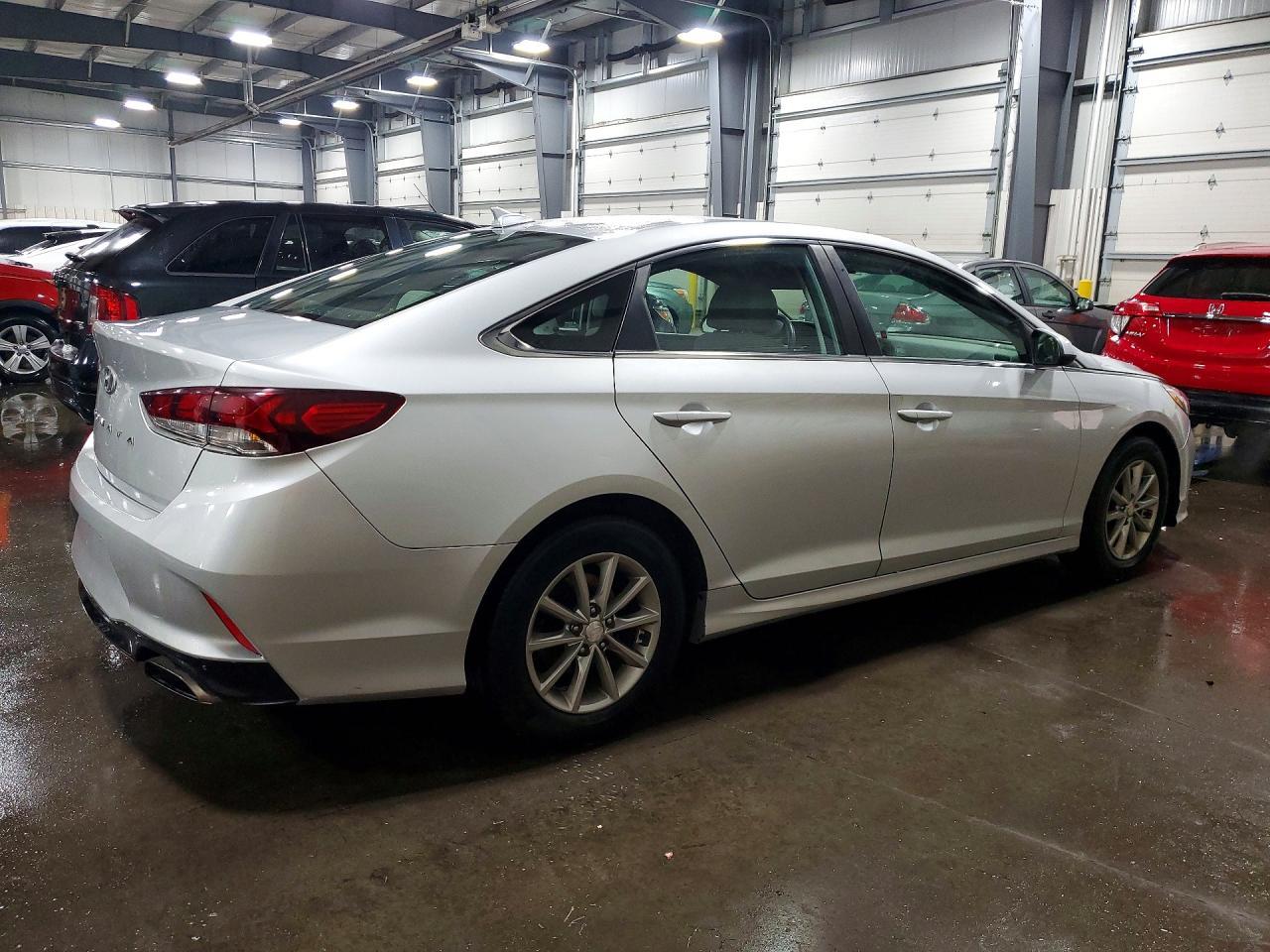 2018 Hyundai Sonata Se - Фото 3
