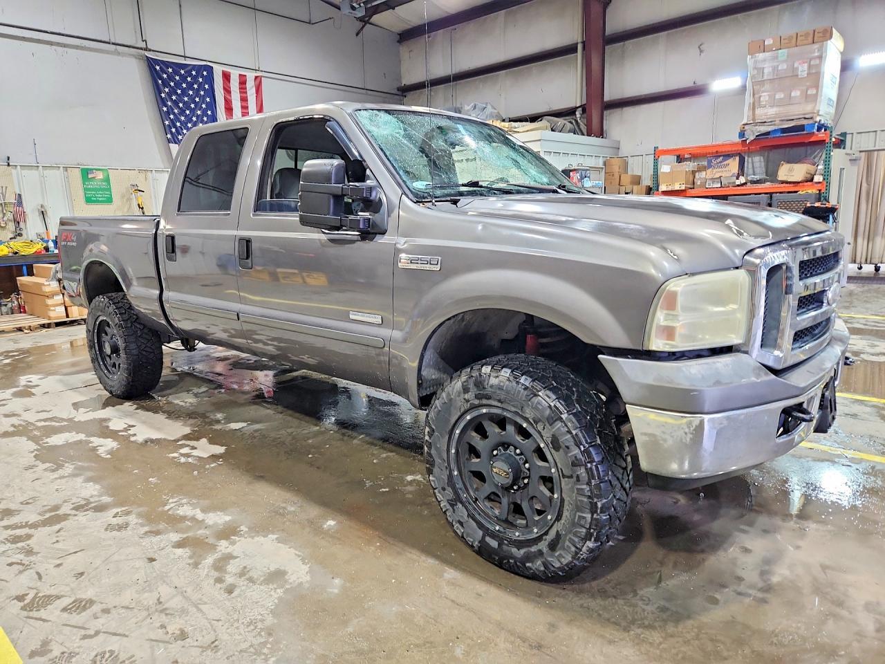 2006 Ford F250 Super Duty - Image 4