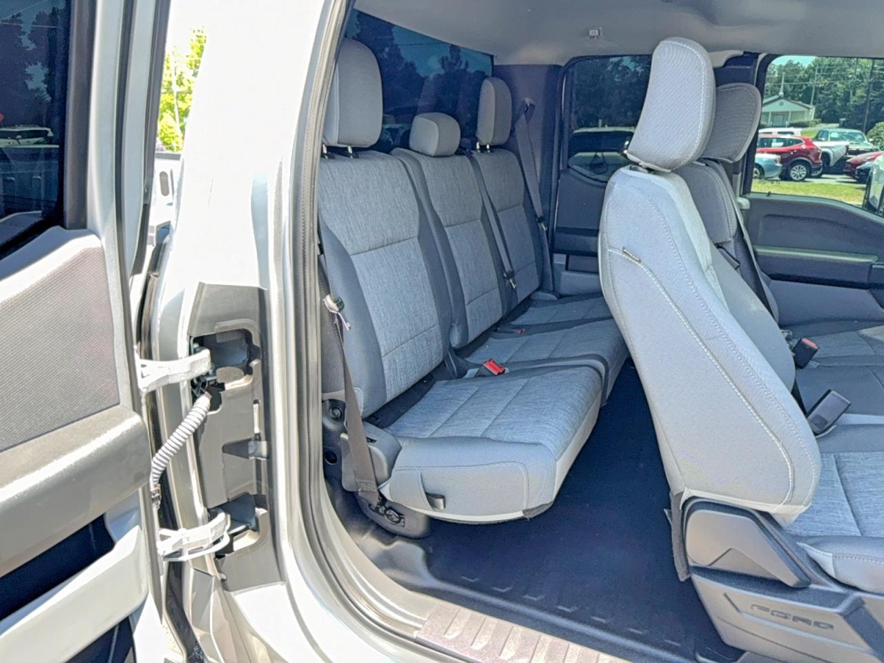 2023 Ford F150 Super Cab - Фото 6
