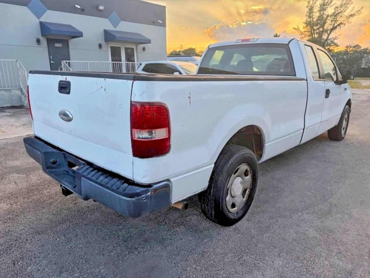 2007 Ford F150 - Image 3