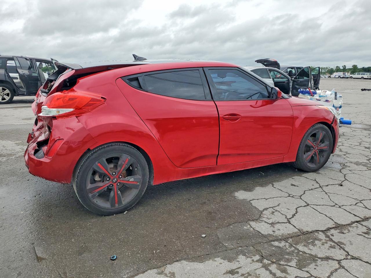 2017 Hyundai Veloster Value Edition - Image 3