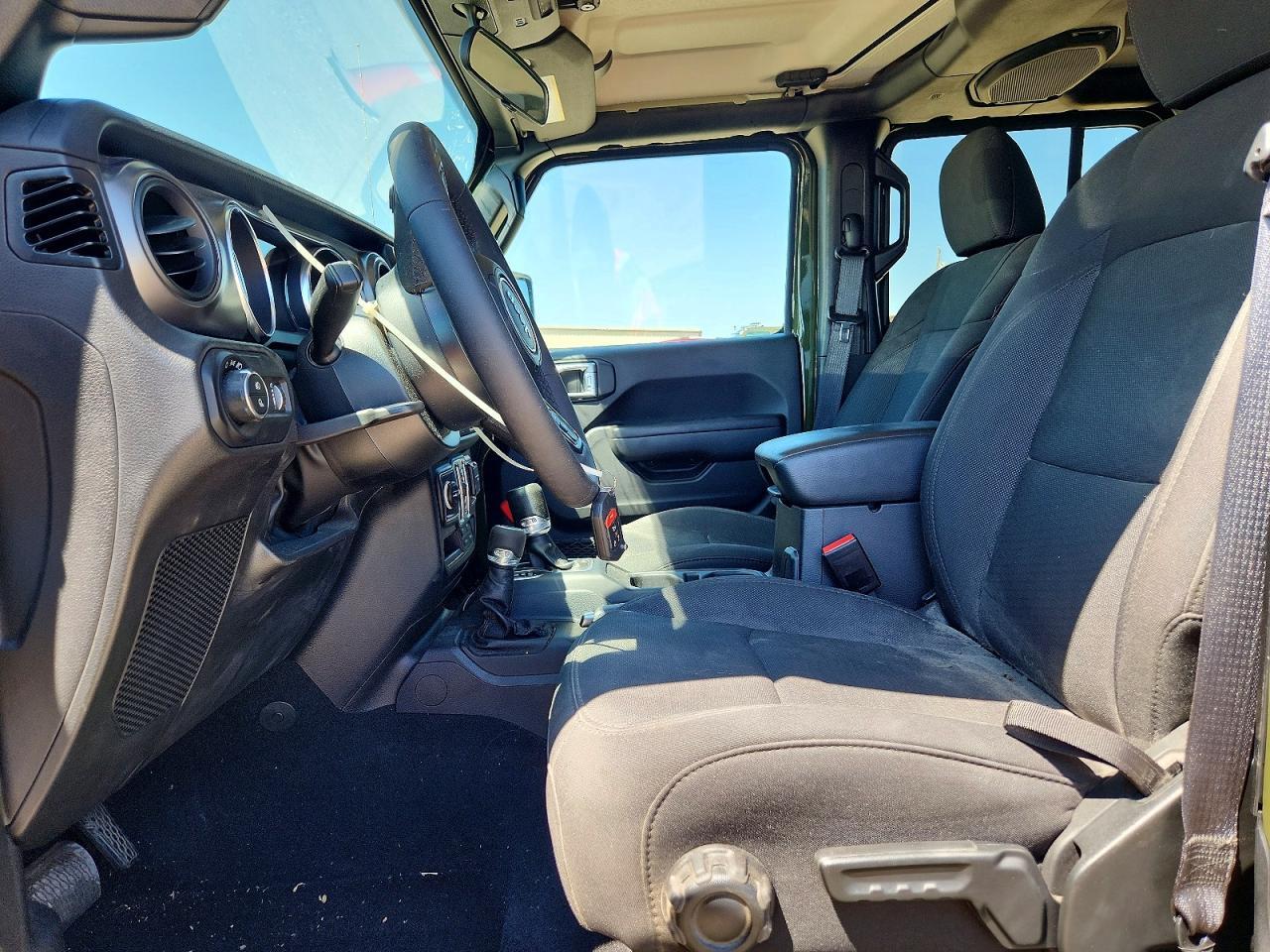 2023 Jeep Gladiator Sport - Image 7