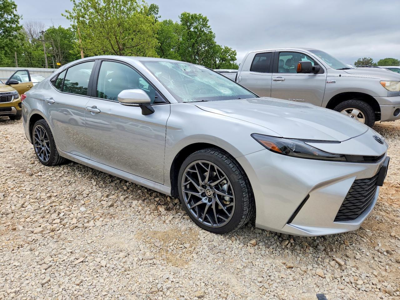 2025 Toyota Camry Le - Фото 4