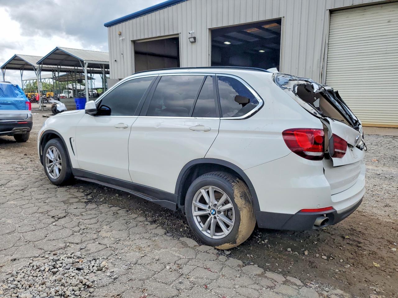 2015 BMW X5 xDrive35I - Фото 2