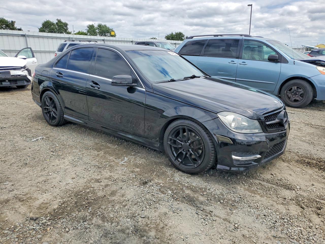 2012 Mercedes-Benz C 300 4Matic - Фото 4