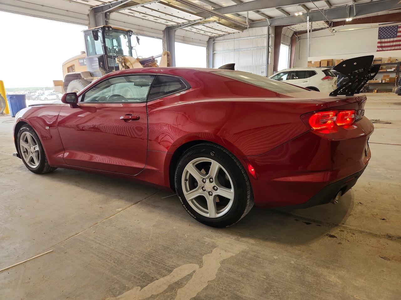 2023 Chevrolet Camaro Ls - Фото 2