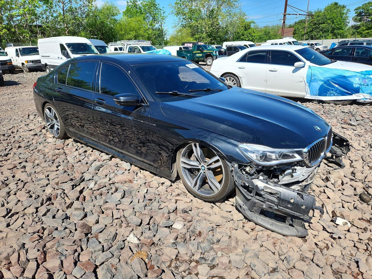 2016 BMW 750 I - Фото 4