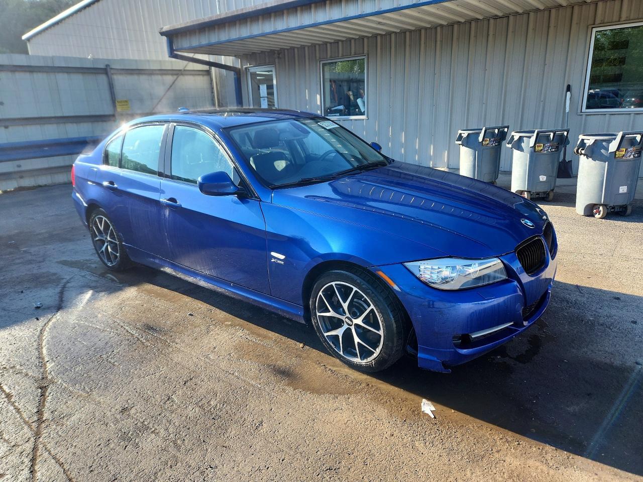 2011 BMW 335 Xi - Фото 4