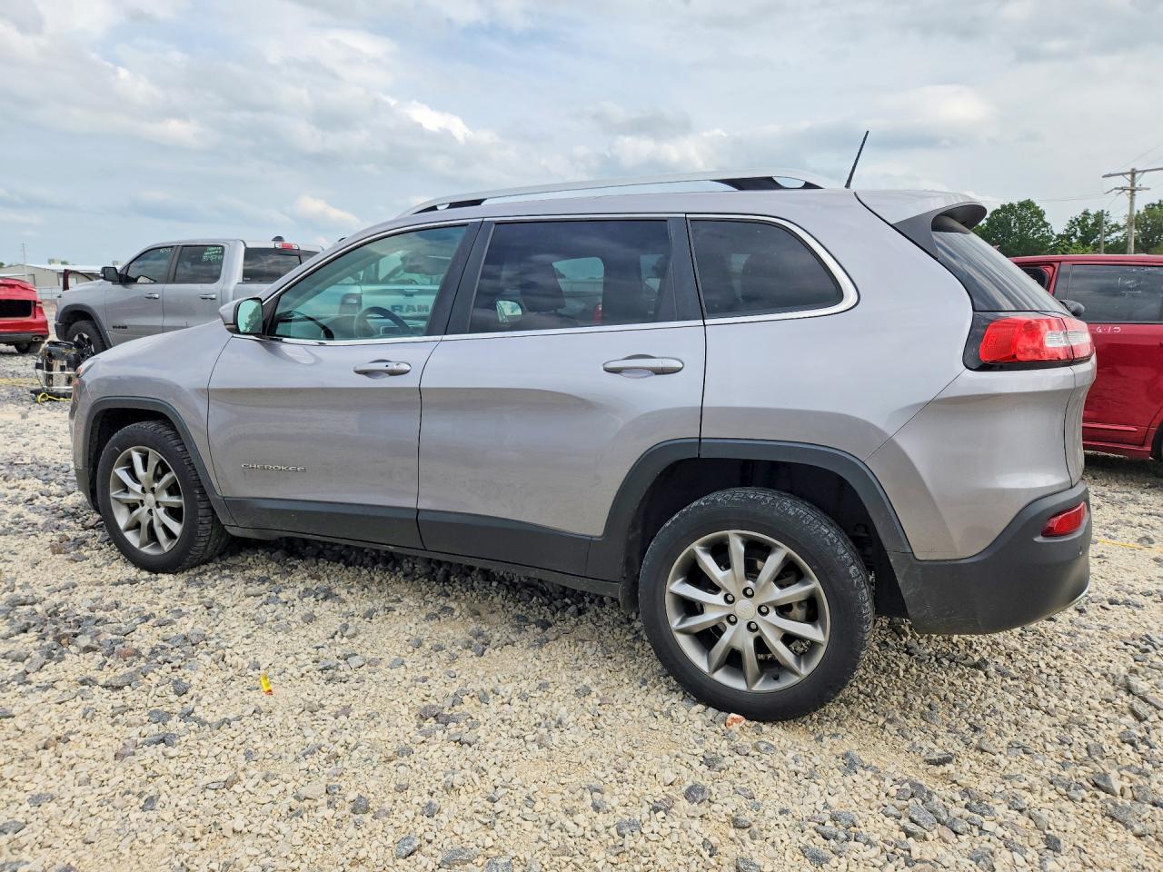 2018 Jeep Cherokee Limited - Image 2