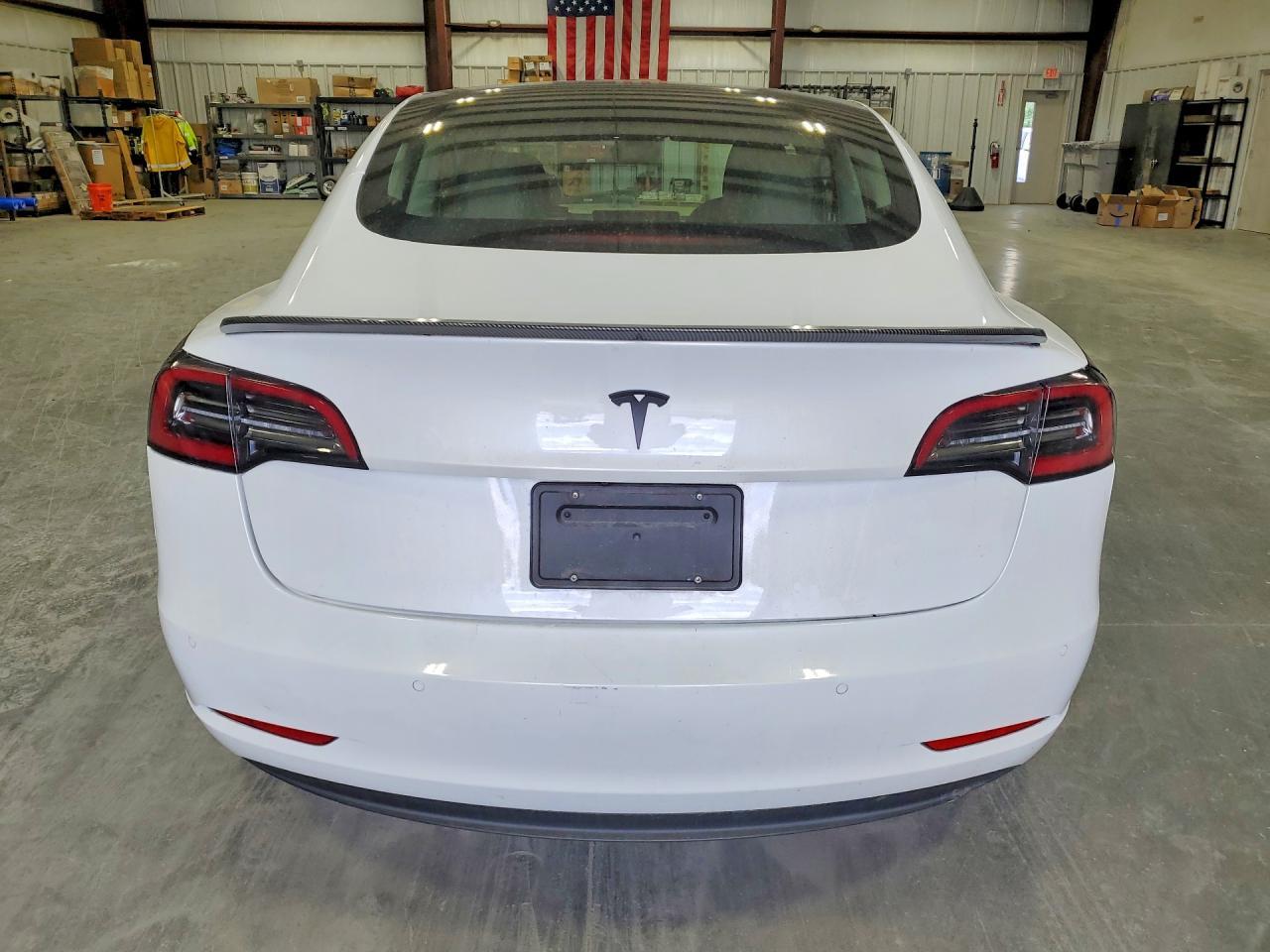 2020 Tesla Model 3 - Фото 6