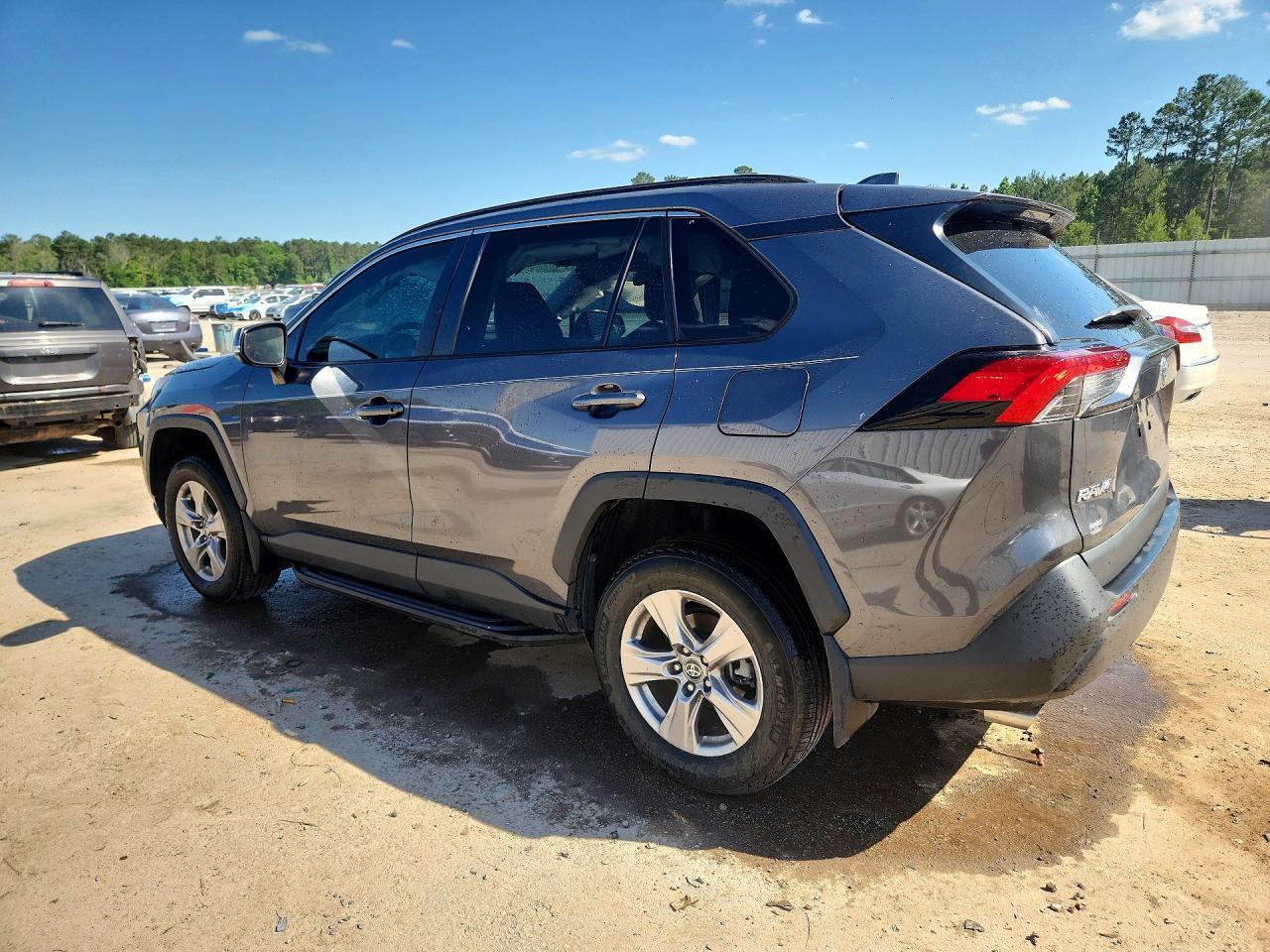 2023 Toyota Rav4 Xle - Фото 2
