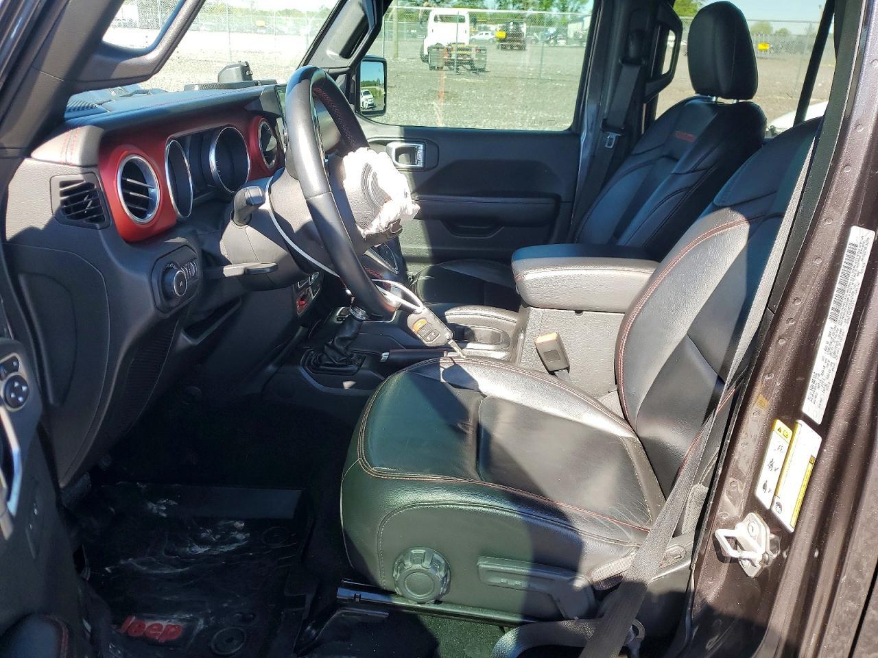 2018 Jeep Wrangler Unlimited Rubicon - Image 7