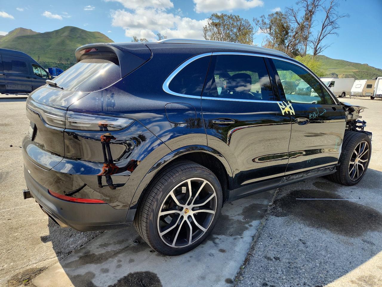 2021 Porsche Cayenne - Фото 3