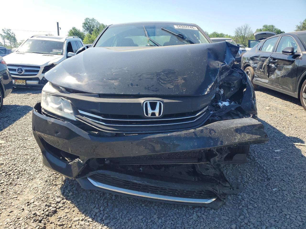 2017 Honda Accord Lx - Фото 5