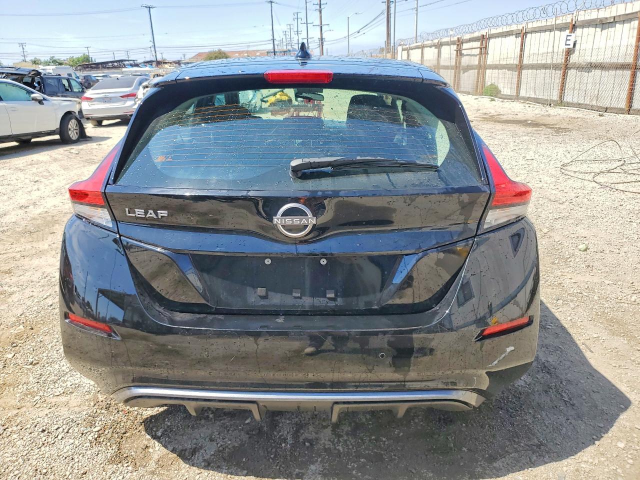 2025 Nissan Leaf S - Фото 6