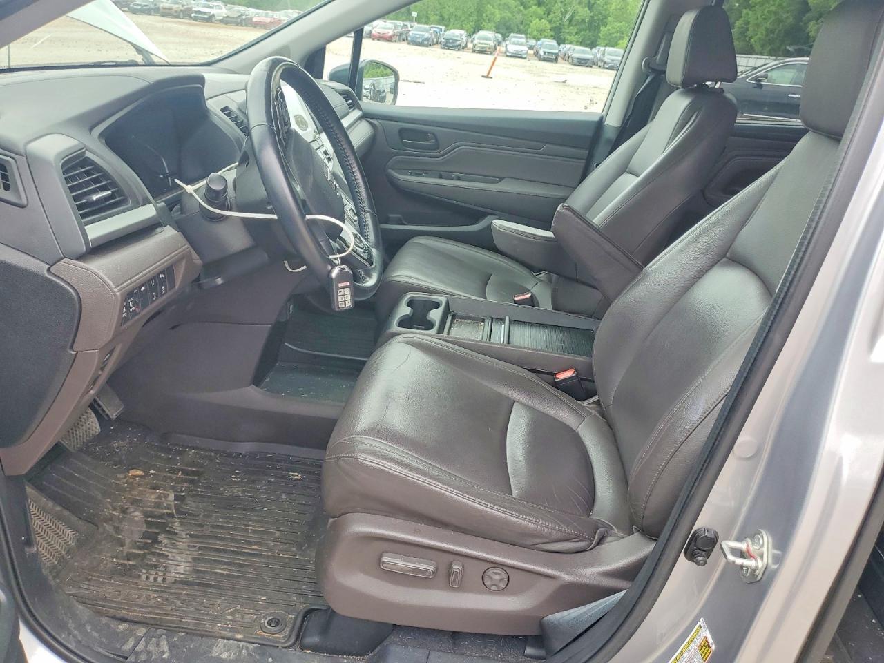 2018 Honda Odyssey Touring - Фото 7