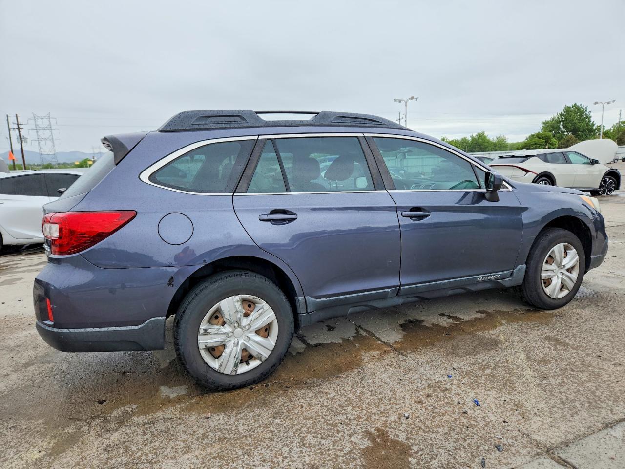 2015 Subaru Outback 2.5I - Image 3