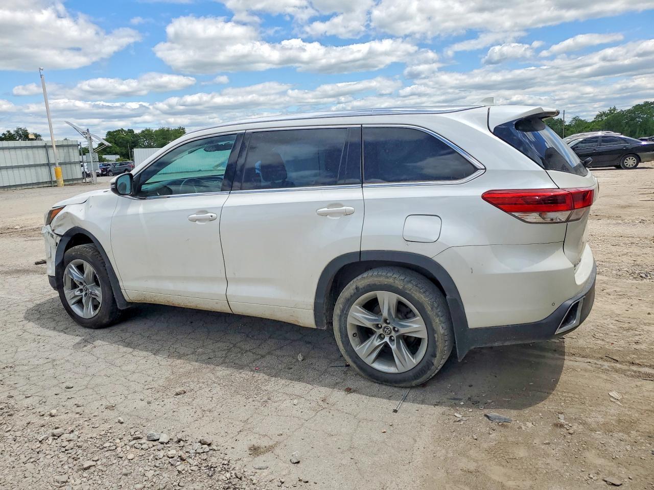 2018 Toyota Highlander Limited - Фото 2