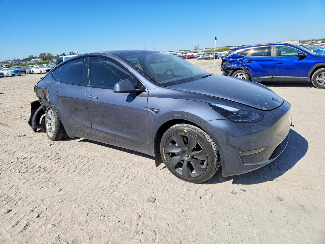 2023 Tesla Model Y - Фото 4